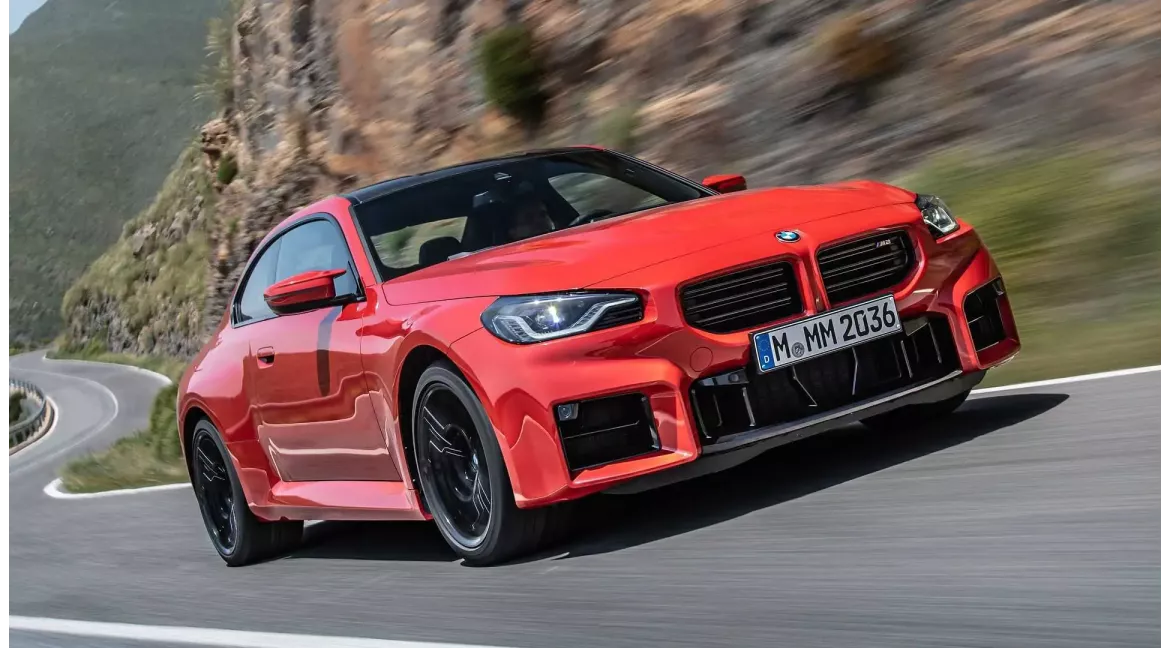 Système d'échappement Bastuck pour la BMW M2 G87 : plus de son et de performance